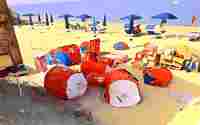 Lecker Essen und ganz viel Wasserspass am Strand von S. Andrea, Kalabrien, Italien