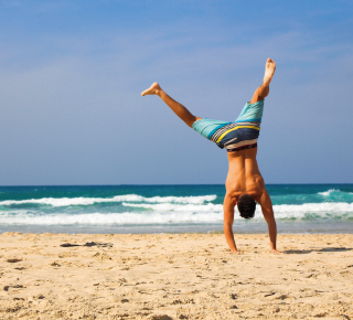 Von gelangweilten Sonnenanbetern und energiegeladenen Wasserratten – Zwischenruf